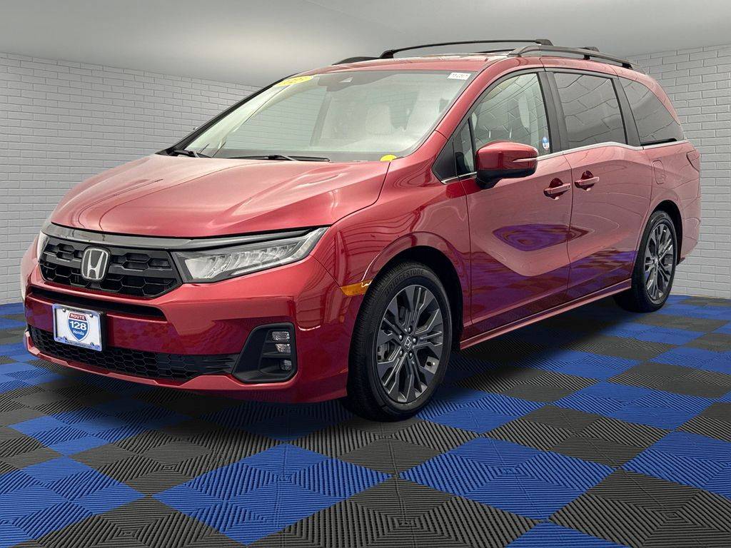 2025 Honda Odyssey Touring — Minivan — 1,621 mi — Reading, MA