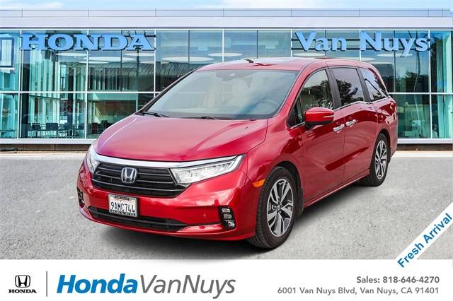 2022 Honda Odyssey Touring — Minivan — 27,333 mi — Van Nuys, CA