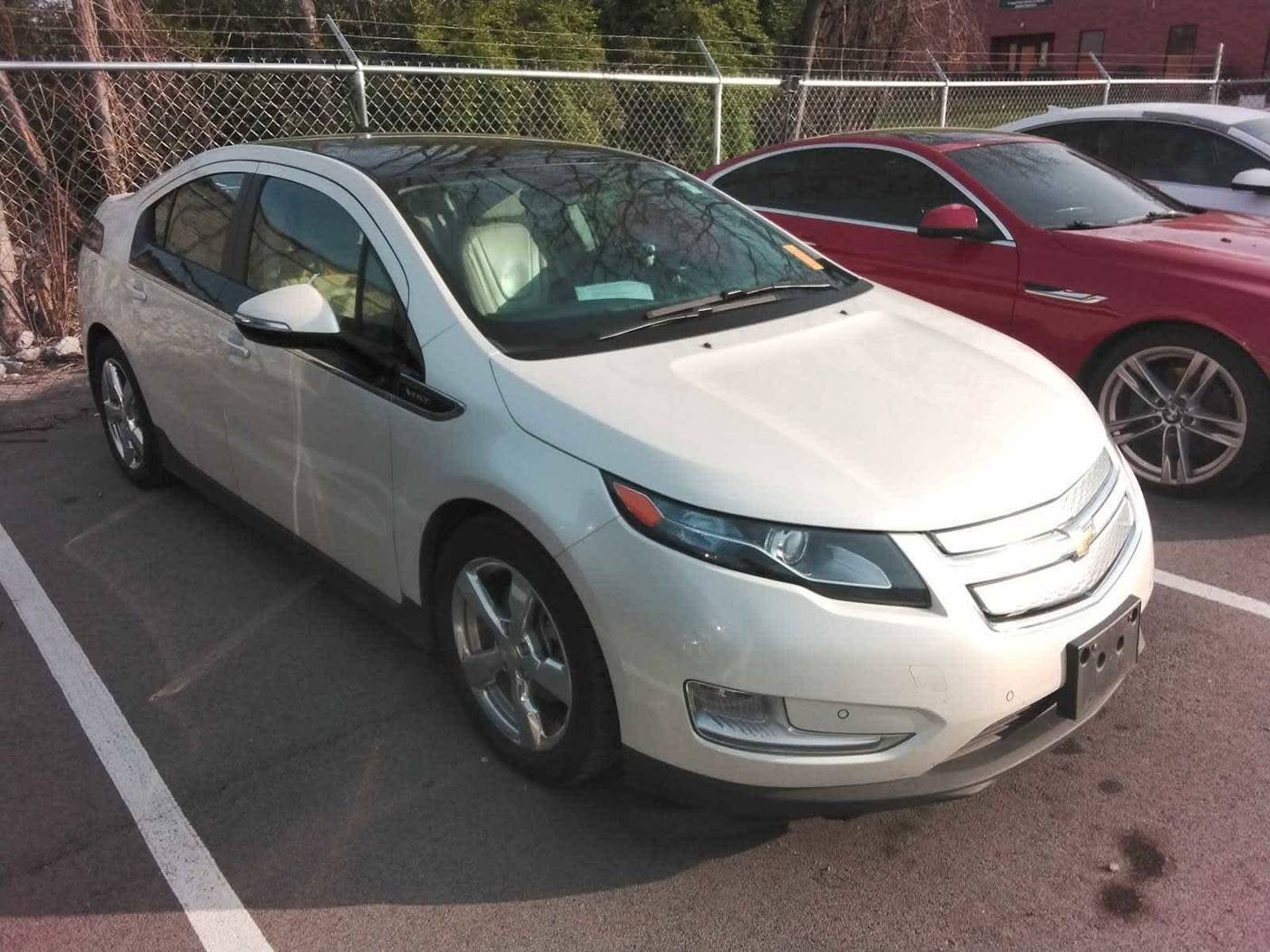 2011 Chevrolet Volt Base — Sedan — 100,080 mi — Knoxville, TN