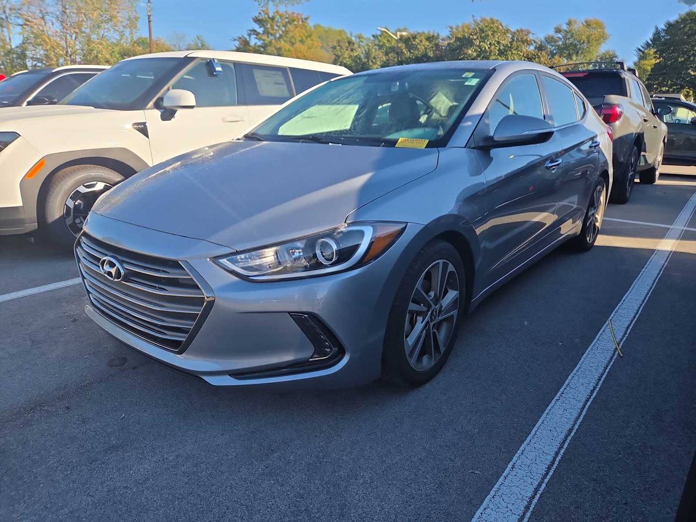 2017 Hyundai Elantra Limited — Sedan — 10,603 mi — Knoxville, TN