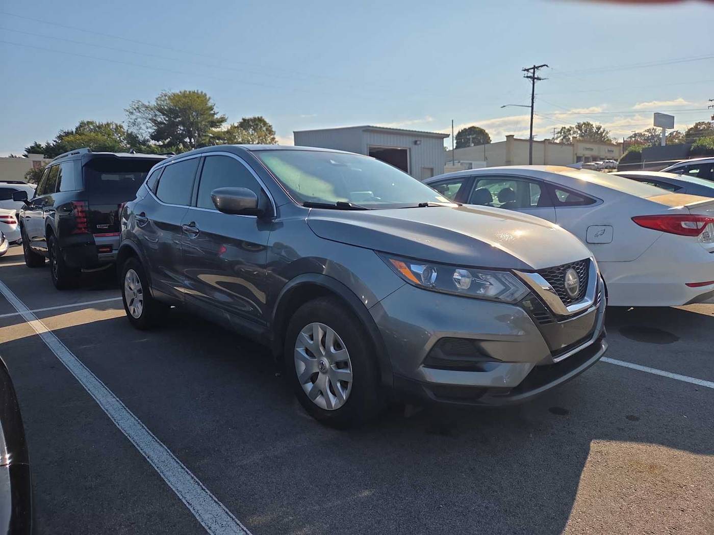 2020 Nissan Rogue Sport S — SUV — 136,146 mi — Knoxville, TN