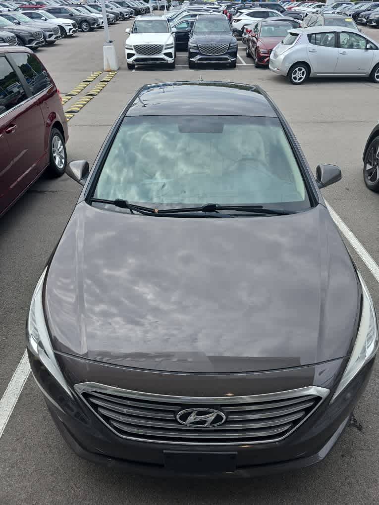 2016 Hyundai Sonata SE — Sedan — 100,734 mi — Knoxville, TN