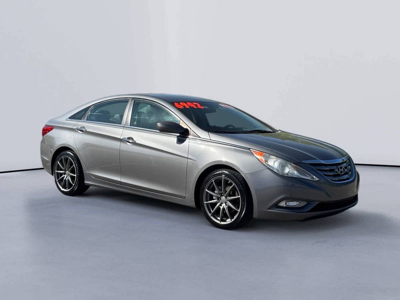 2011 Hyundai Sonata SE — Sedan — 138,256 mi — Knoxville, TN