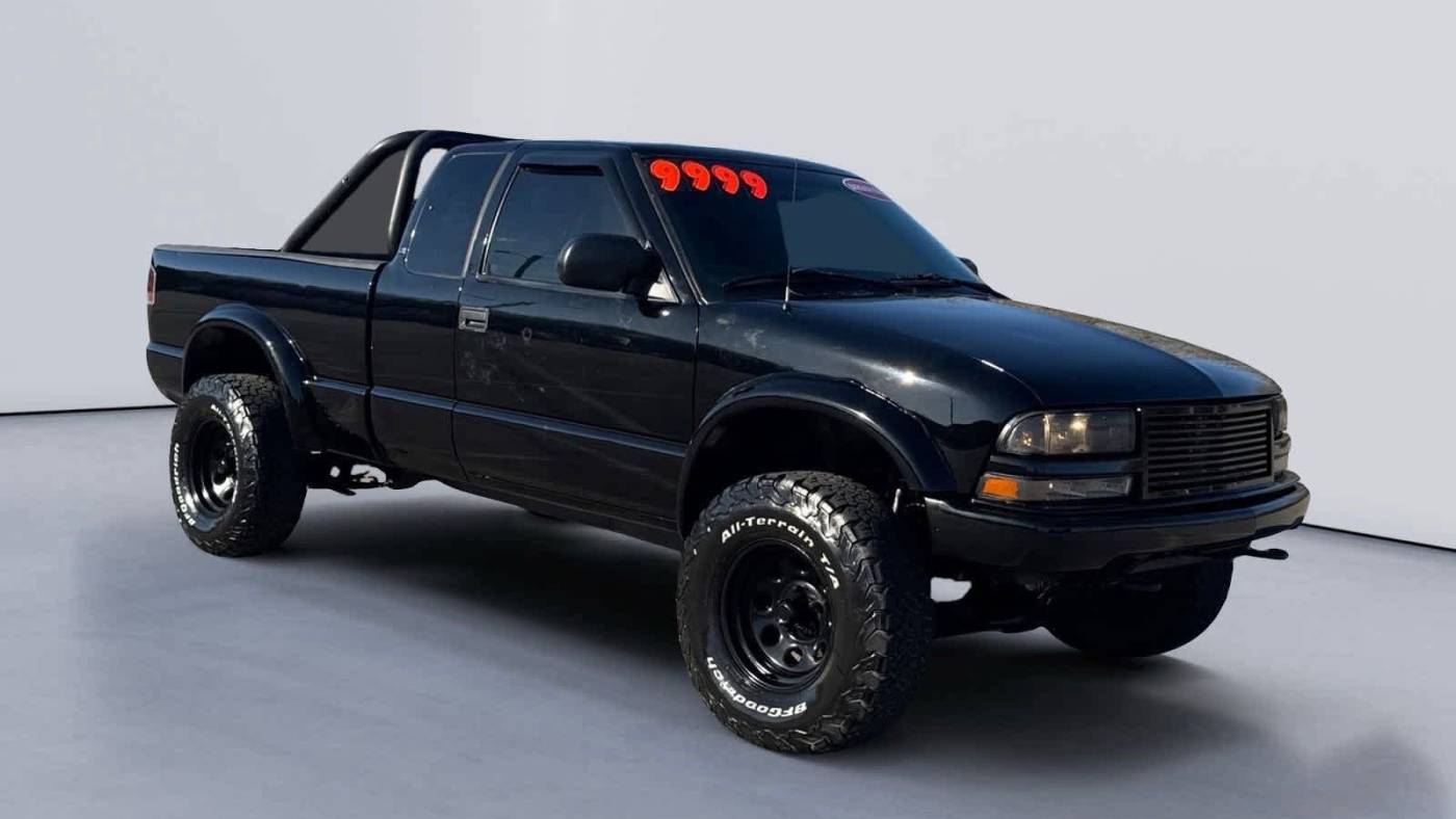 2003 Chevrolet S-10 LS