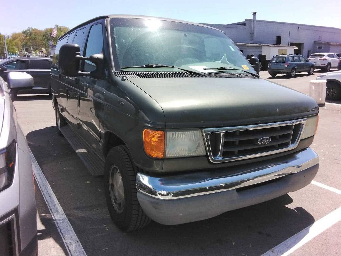2003 Ford Econoline Wagon E-150 Chateau — Passenger Van — 215,612 mi — Knoxville, TN
