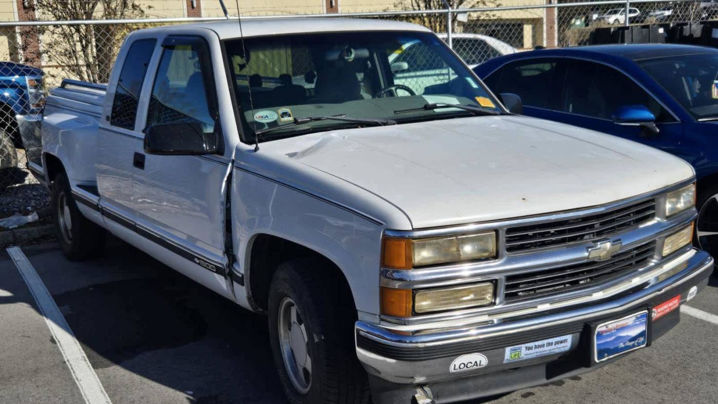 1998 Chevrolet C/K 1500 Base — Pickup Truck — 245,695 mi — Knoxville, TN