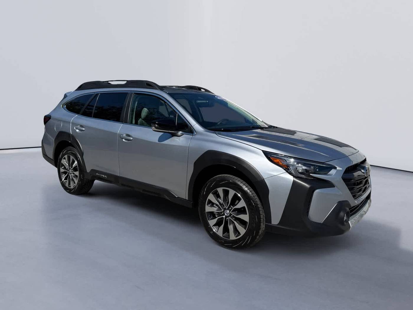 2025 Subaru Outback Limited — SUV — 103 mi — Knoxville, TN