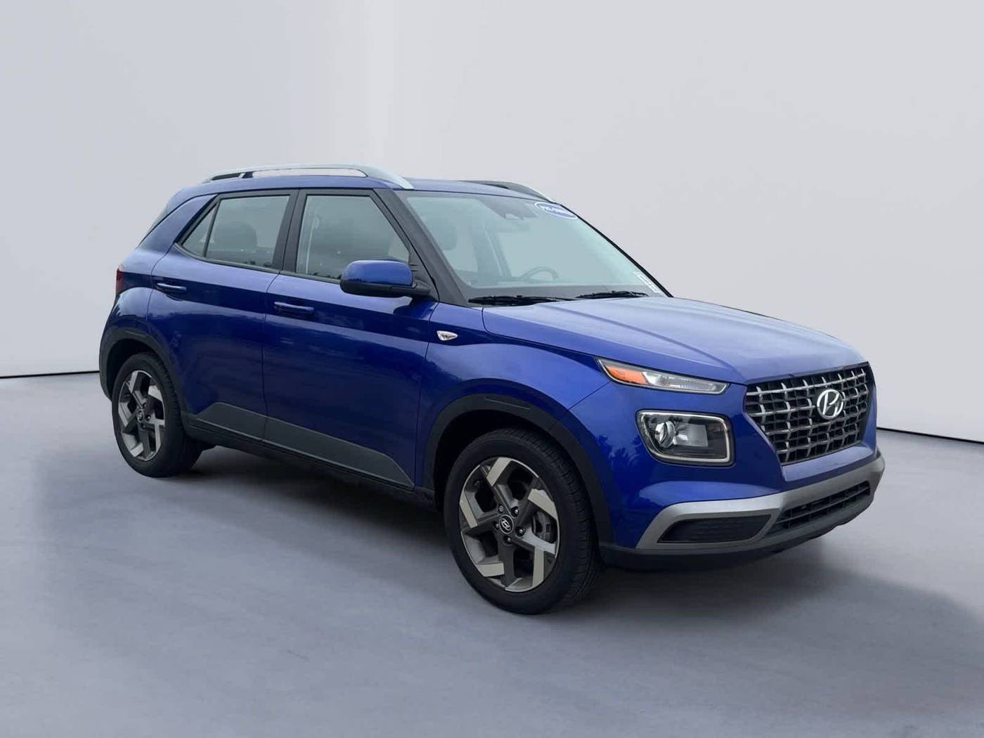 2024 Hyundai Venue SEL — SUV — 3,884 mi — Knoxville, TN