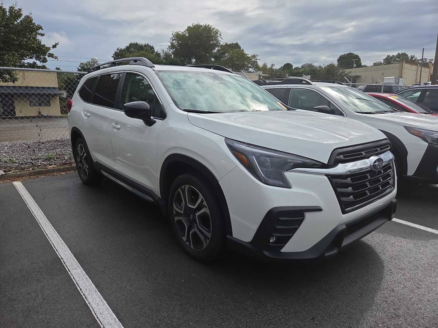 2024 Subaru Ascent Limited — SUV — 5,555 mi — Knoxville, TN