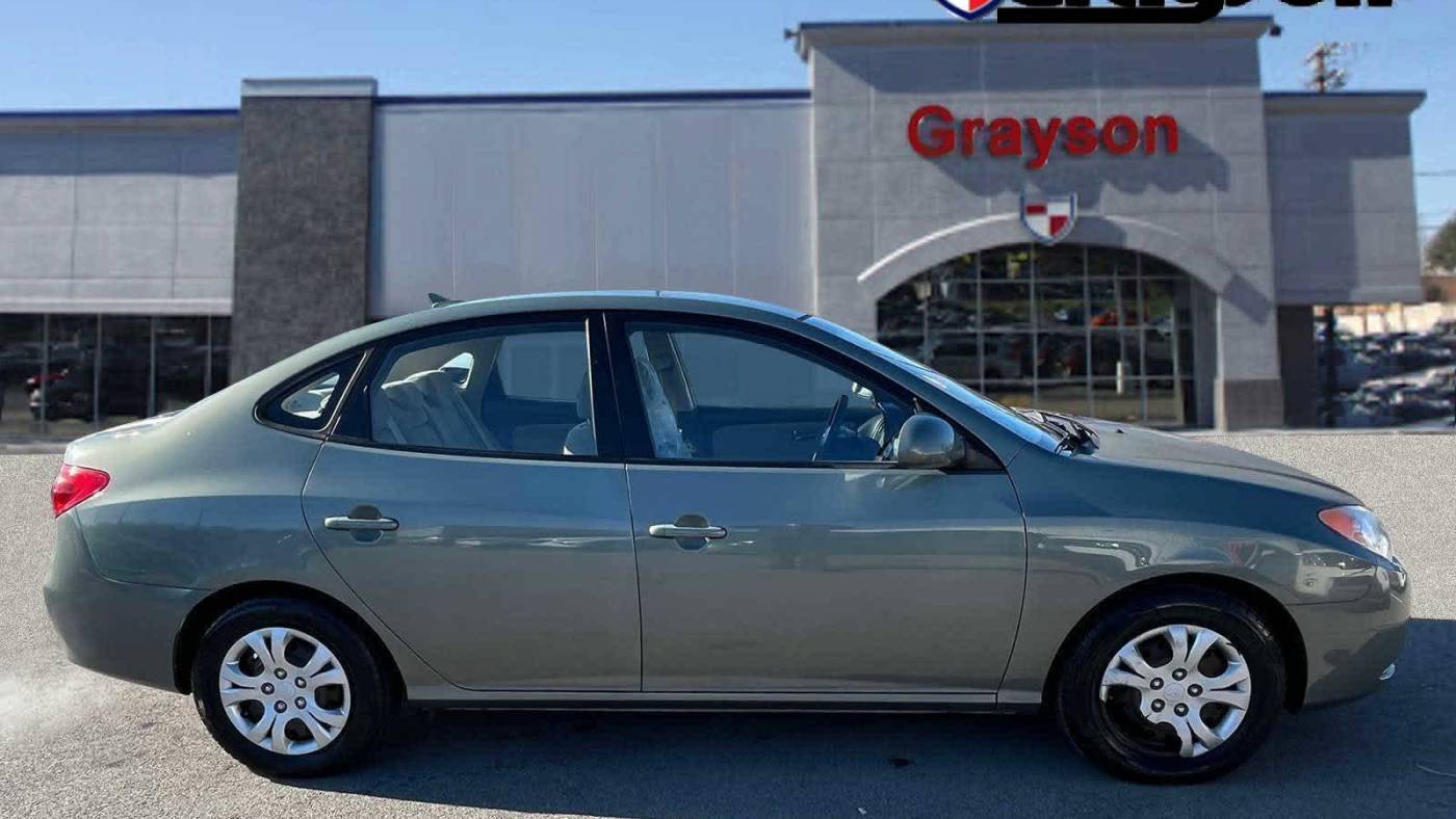 2010 Hyundai Elantra GLS — Sedan — 111,552 mi — Knoxville, TN