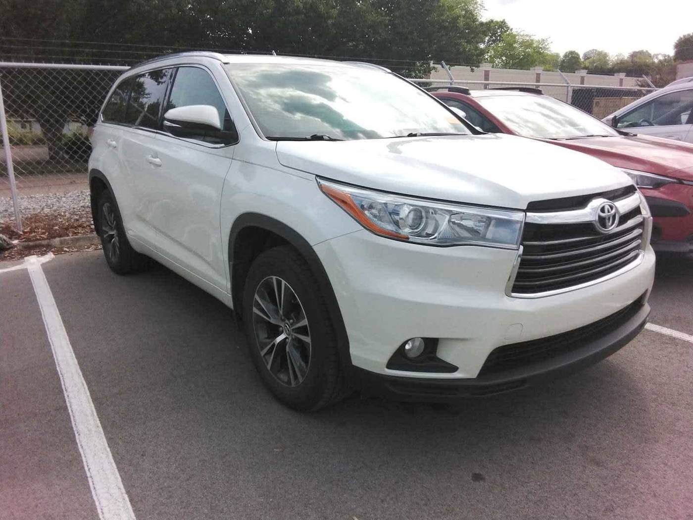 2016 Toyota Highlander XLE — SUV — 96,656 mi — Knoxville, TN