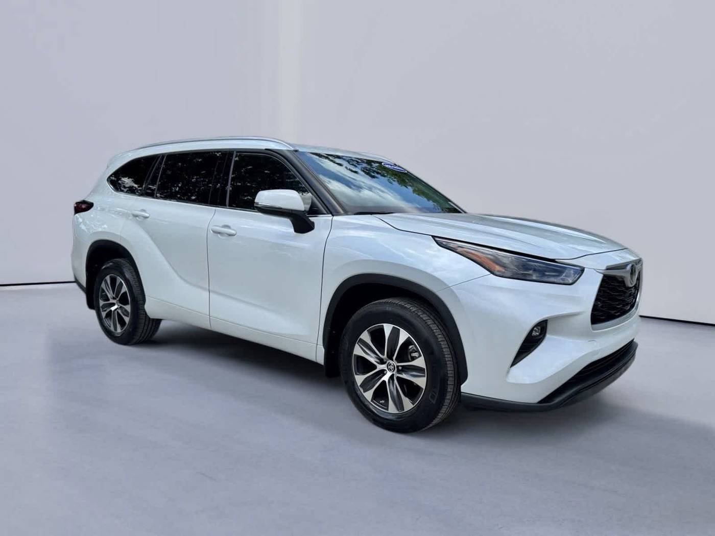 2022 Toyota Highlander XLE — SUV — 27,797 mi — Knoxville, TN