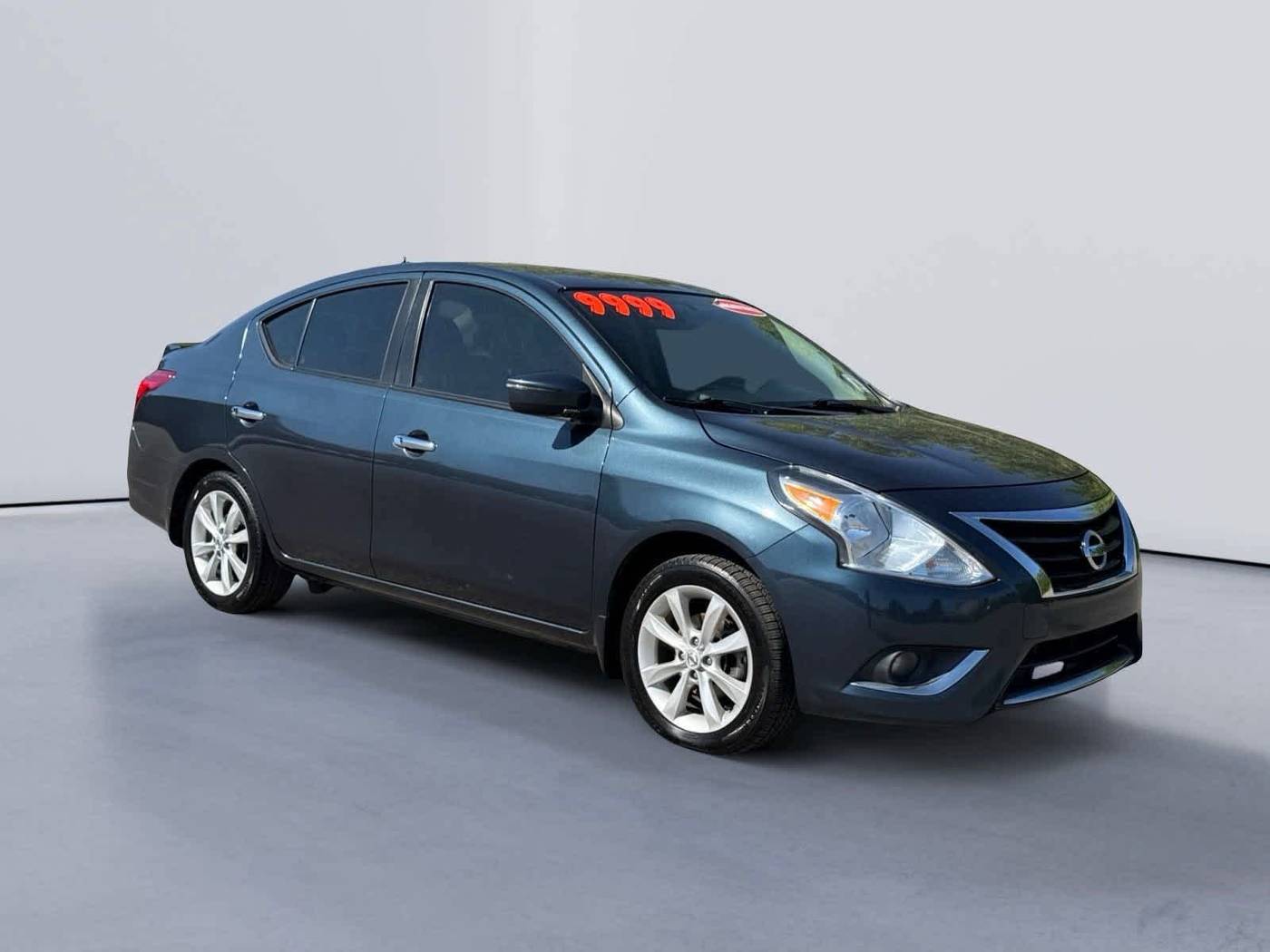 2017 Nissan Versa 1.6 SL — Sedan — 101,498 mi — Knoxville, TN
