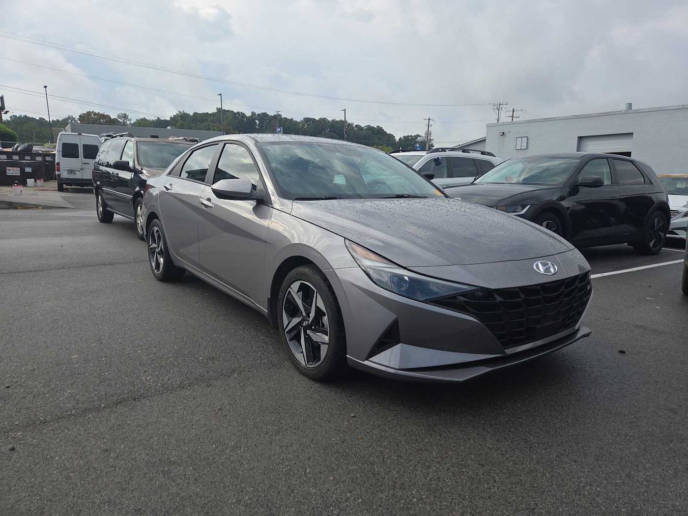 2023 Hyundai Elantra SEL — Sedan — 16,943 mi — Knoxville, TN