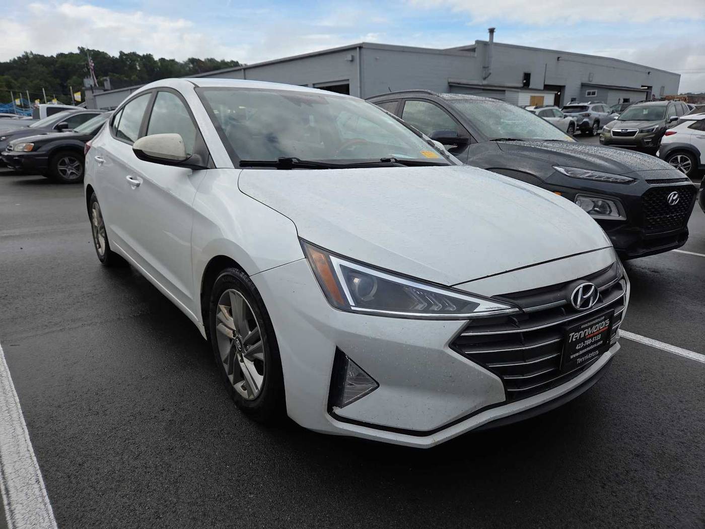 2019 Hyundai Elantra SEL — Sedan — 160,866 mi — Knoxville, TN