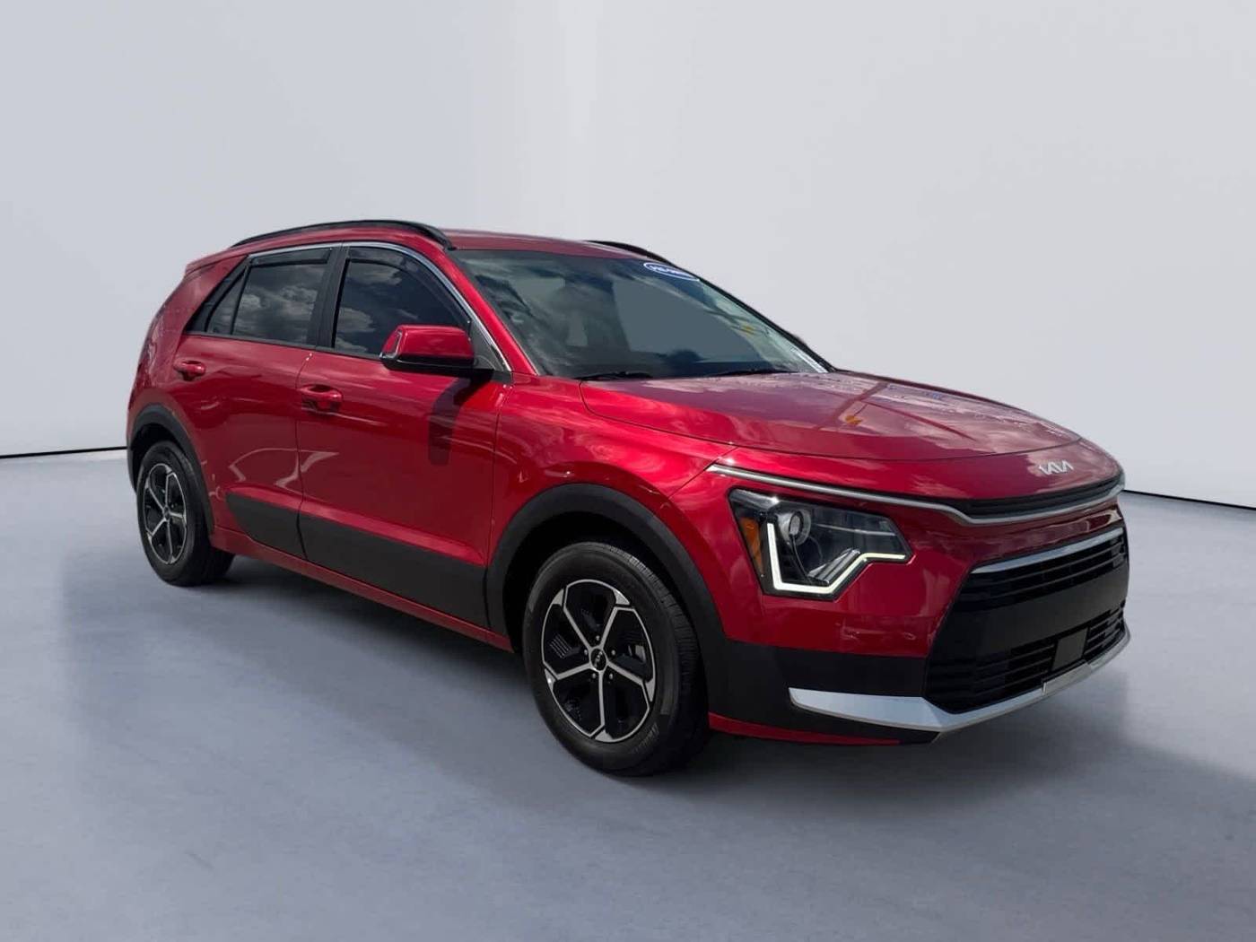 2025 Kia Niro Hybrid EX — SUV — 24,056 mi — Knoxville, TN