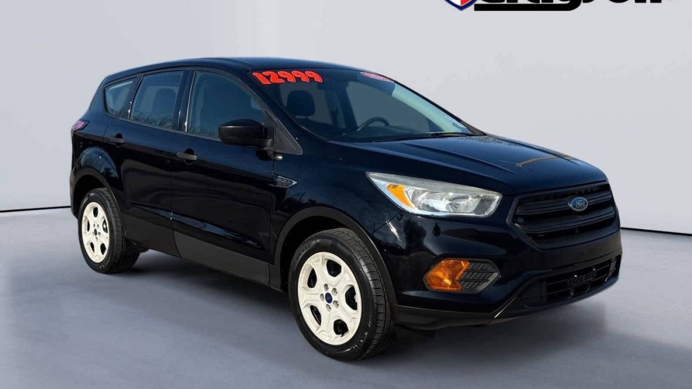 2017 Ford Escape S — SUV — 101,717 mi — Knoxville, TN