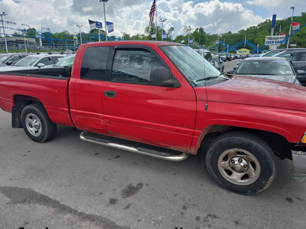 1999 Dodge Ram 1500 Base — Pickup Truck — 219,316 mi — Knoxville, TN