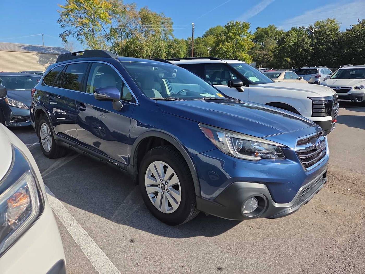 2019 Subaru Outback 2.5i Premium — SUV — 99,721 mi — Knoxville, TN