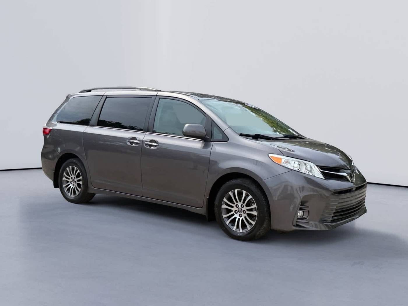 2019 Toyota Sienna XLE Premium — Minivan — 65,586 mi — Knoxville, TN