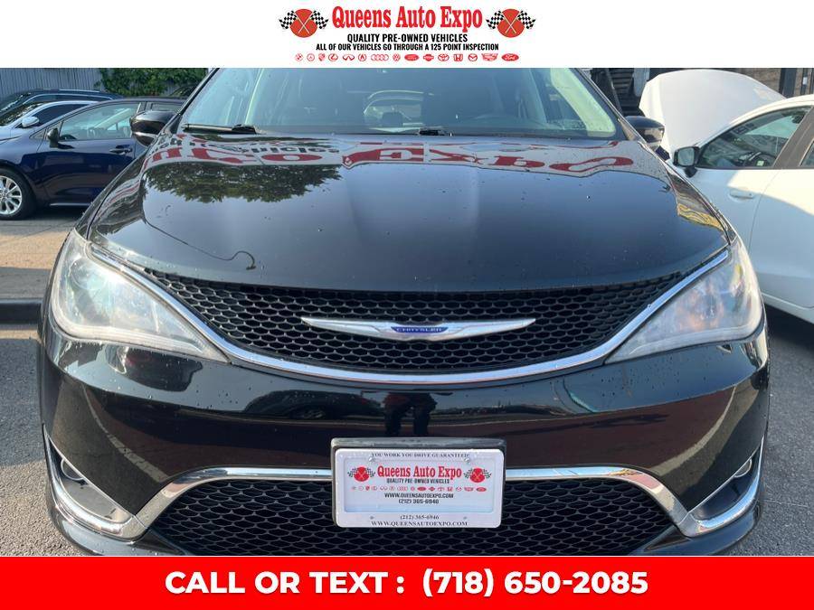 2019 Chrysler Pacifica Touring L — Minivan — 92,230 mi — Woodside, NY