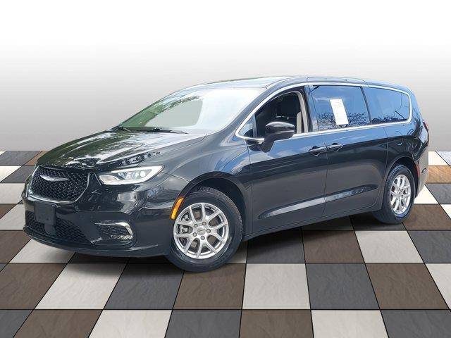 2023 Chrysler Pacifica Touring L — Minivan — 69,654 mi — Fort Lauderdale, FL