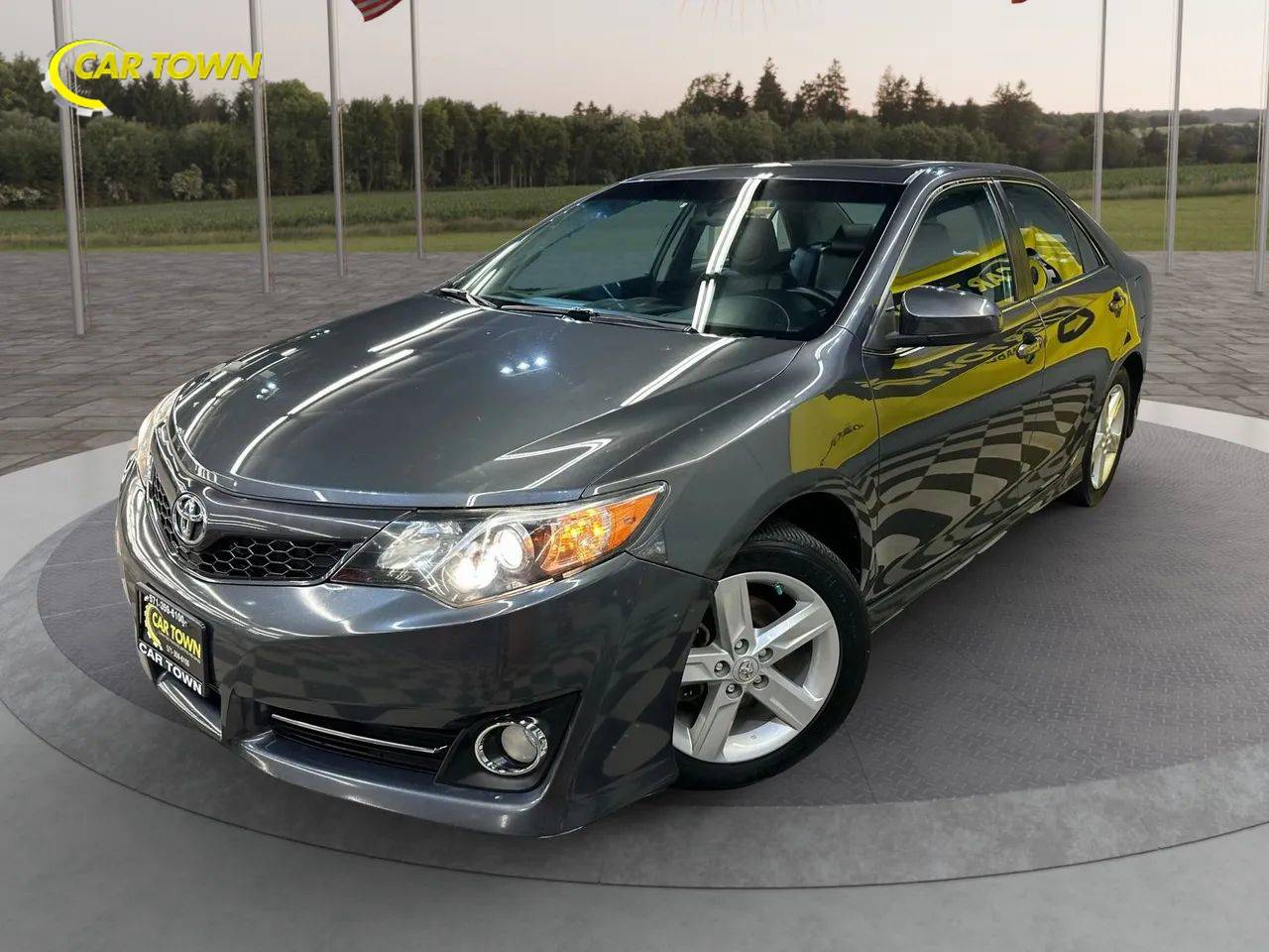 2012 Toyota Camry SE — Sedan — 118,628 mi — Manassas, VA