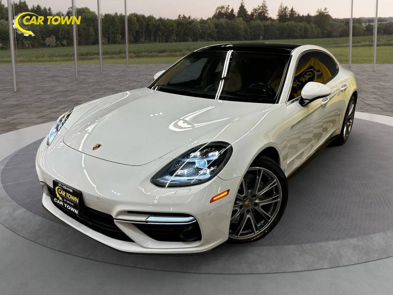 2018 Porsche Panamera Turbo
