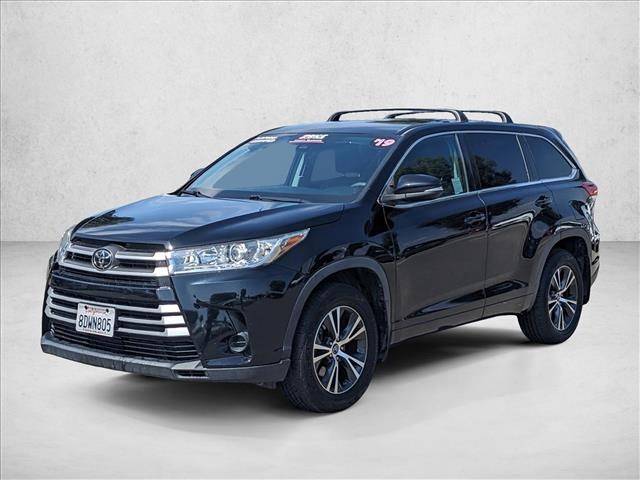 2018 Toyota Highlander LE — SUV — 66,287 mi — Valencia, CA