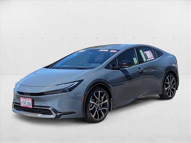 2025 Toyota Prius Plug-In Hybrid XSE — Hatchback — 9,665 mi — Valencia, CA