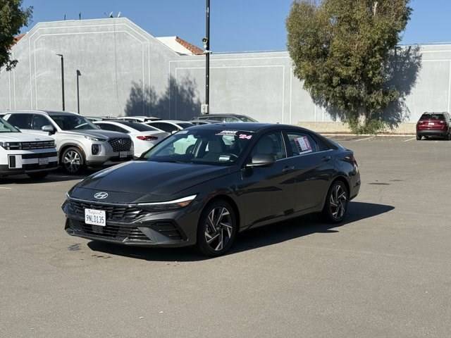 2024 Hyundai Elantra Hybrid Limited — Sedan — 7,390 mi — Valencia, CA