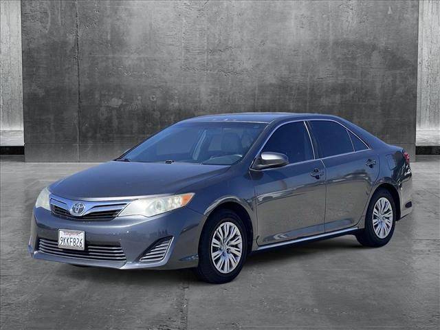 2013 Toyota Camry LE — Sedan — 94,275 mi — Valencia, CA