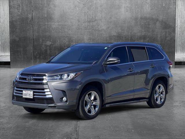 2017 Toyota Highlander Limited — SUV — 111,161 mi — Valencia, CA