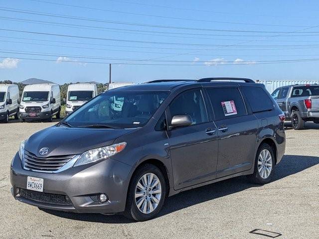 2016 Toyota Sienna XLE — Minivan — 59,819 mi — Valencia, CA
