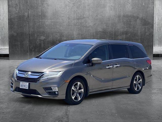 2018 Honda Odyssey Touring — Minivan — 152,890 mi — Valencia, CA