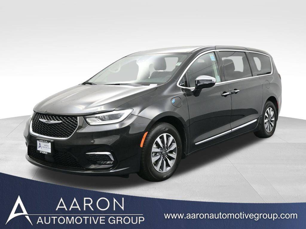 2023 Chrysler Pacifica Hybrid Limited — Minivan — 41,802 mi — Norco, CA