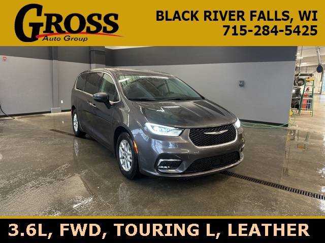 2023 Chrysler Pacifica Touring L — Minivan — 53,677 mi — Black River Falls, WI