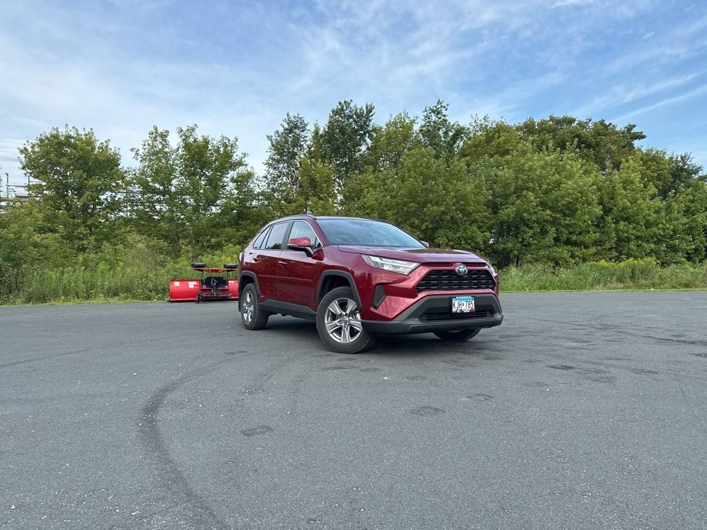 2023 Toyota RAV4 Hybrid XLE — SUV — 14,735 mi — Zumbrota, MN