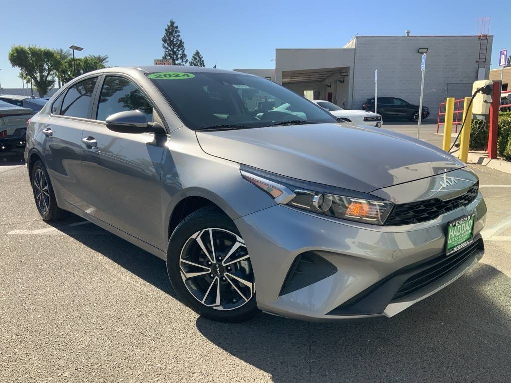2024 Kia Forte LXS — Sedan — 15,053 mi — Bakersfield, CA