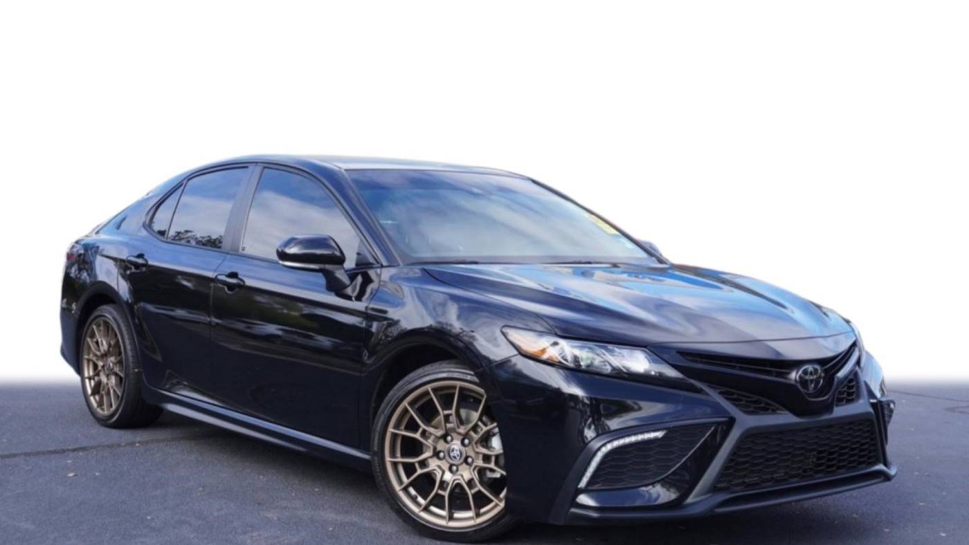 2023 Toyota Camry SE Nightshade — Sedan — 21,699 mi — McDonough, GA