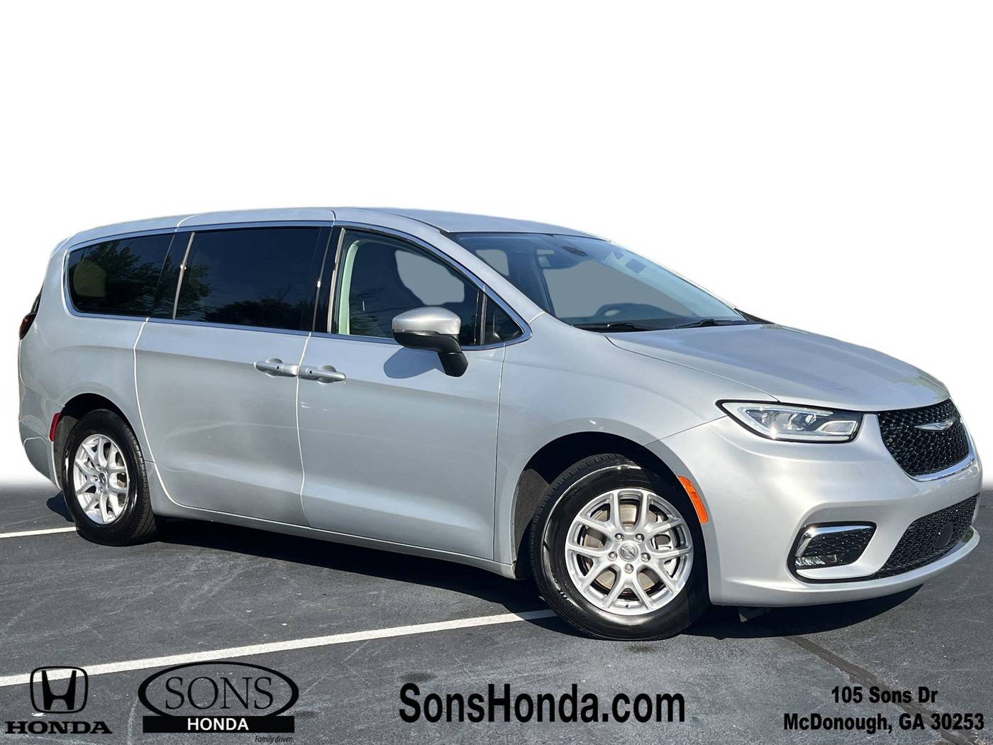 2023 Chrysler Pacifica Touring L — Minivan — 64,730 mi — McDonough, GA