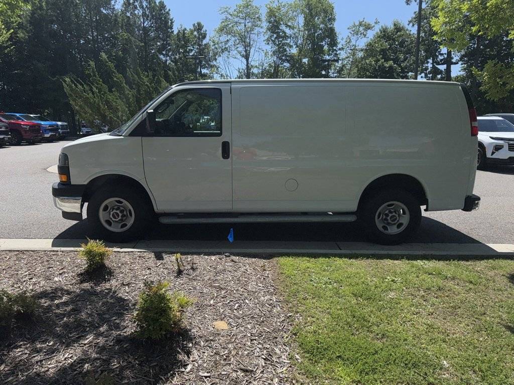 2023 GMC Savana Cargo Van Base — Cargo Van — 12,193 mi — Midlothian, VA