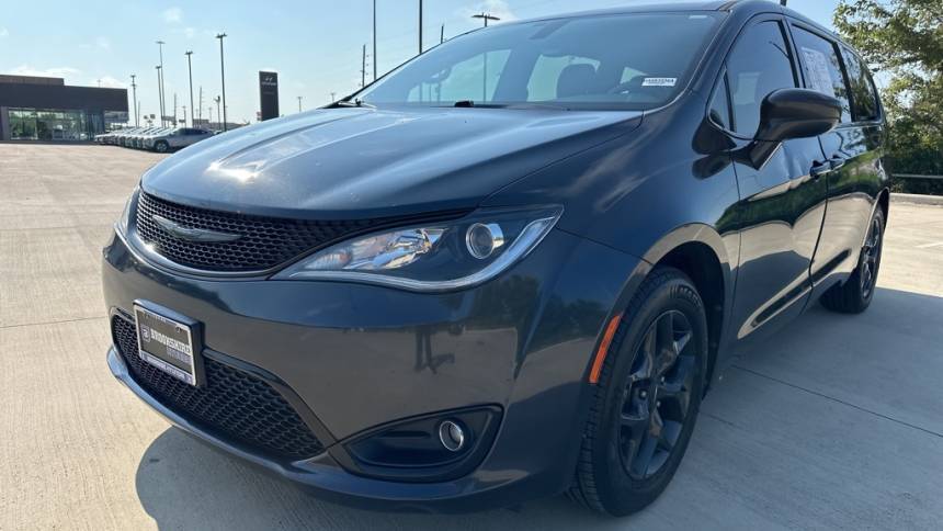 2020 Chrysler Pacifica Touring — Minivan — 129,070 mi — Brookshire, TX
