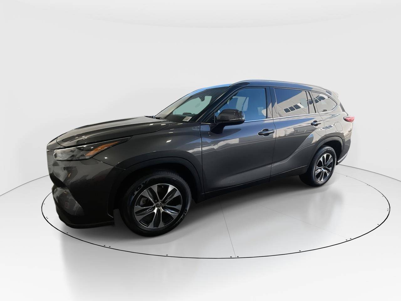 2022 Toyota Highlander XLE — SUV — 70,559 mi — Santa Rosa, CA