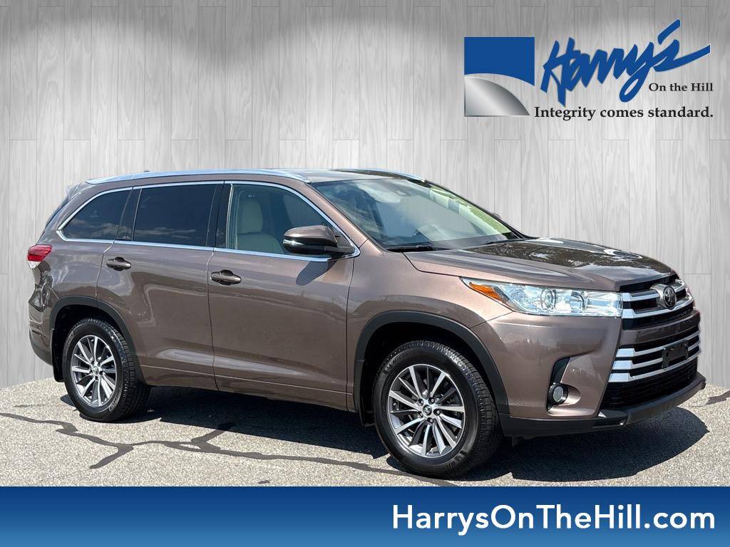 2018 Toyota Highlander XLE — SUV — 64,112 mi — Asheville, NC