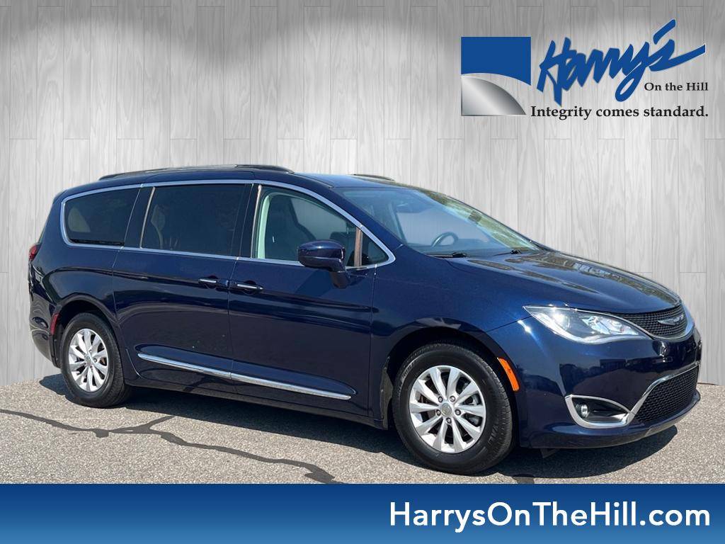 2017 Chrysler Pacifica Touring L — Minivan — 103,721 mi — Asheville, NC