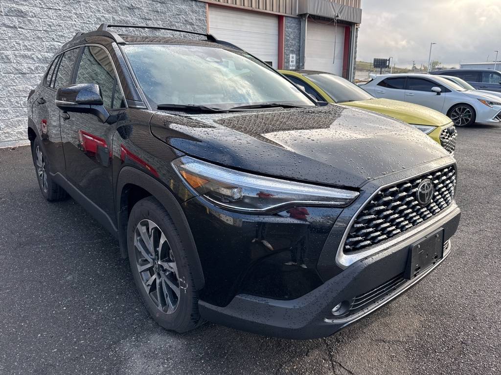2024 Toyota Corolla Cross XLE — SUV — 11,894 mi — Hartford, CT