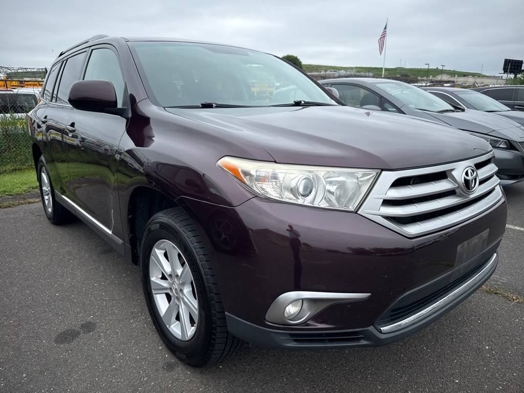 2011 Toyota Highlander SE V6 — SUV — 129,992 mi — Hartford, CT