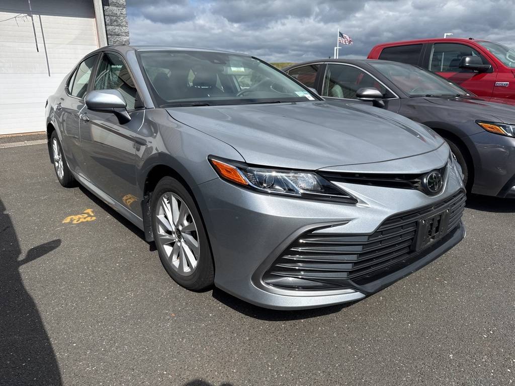 2022 Toyota Camry LE — Sedan — 26,743 mi — Hartford, CT
