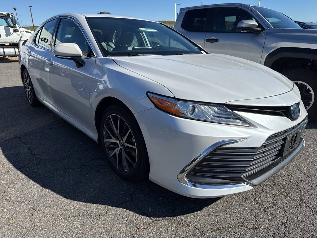 2022 Toyota Camry Hybrid XLE — Sedan — 70,767 mi — Hartford, CT